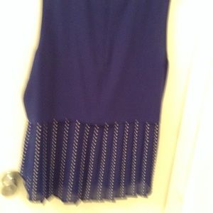 MICHAEL KORS TOP NAVY SLEEVELESS.  SIZE XL